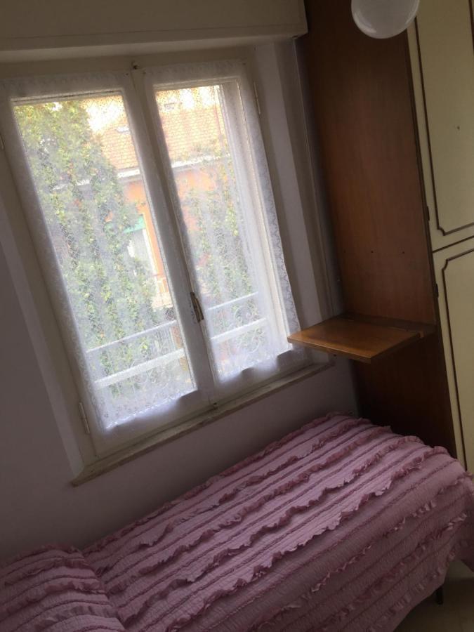 Ferienwohnung La Casa Di Clara Ombrellone Con 2 Lettini Al Lido San Giuliano Gratis E Parcheggio Privato Gratis Rimini Exterior foto